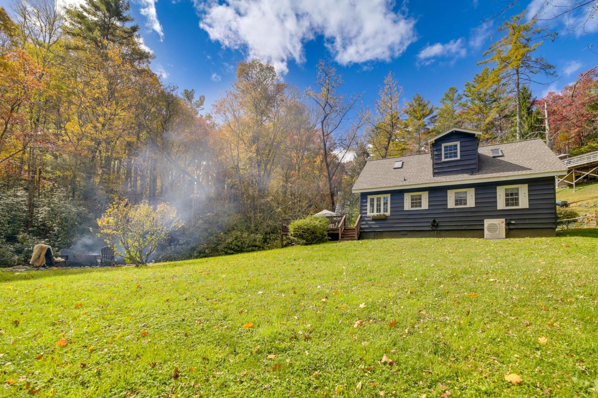 Enchanting Highlands Cottage With Pond And Falls! Eksteriør bilde